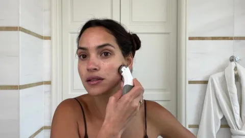 Adria Arjona