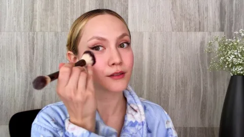 Iris Apatow