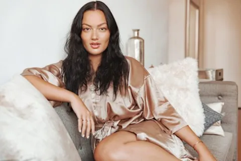 Mia Kang
