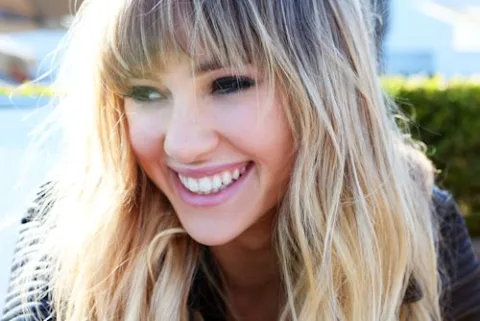 Suki Waterhouse