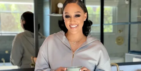 Tia Mowry