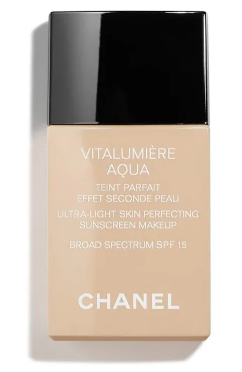 Chanel Vitalumiere Aqua Ultra-Light Skin Perfecting Sunscreen Makeup