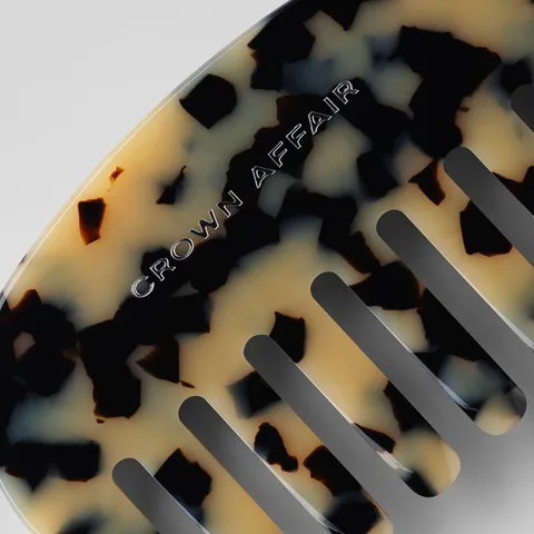 Crown Affair The Comb No. 001